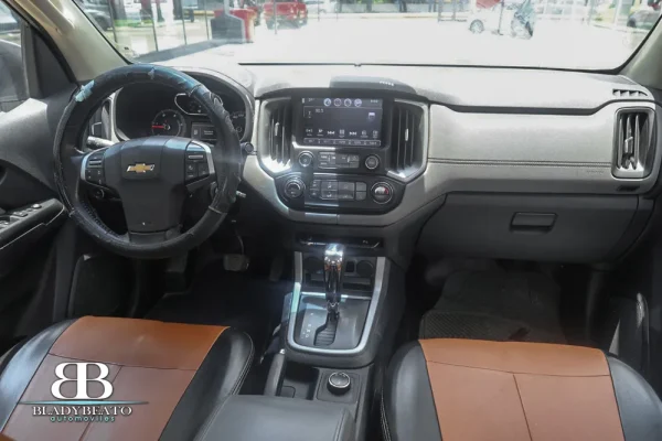 Chevrolet Colorado LTZ 2020 (12)