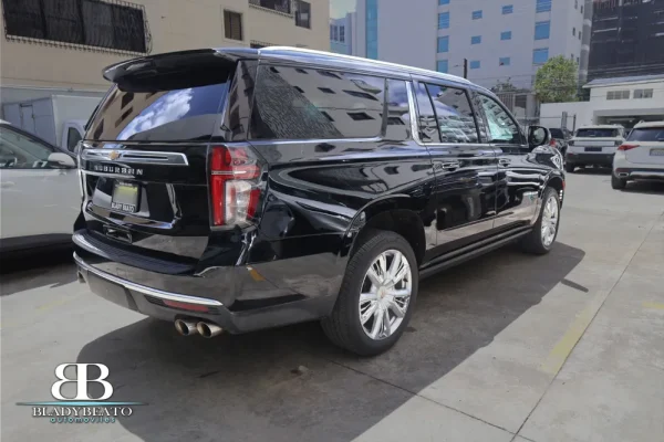 Chevrolet Suburban Highcountry 2021 (1)