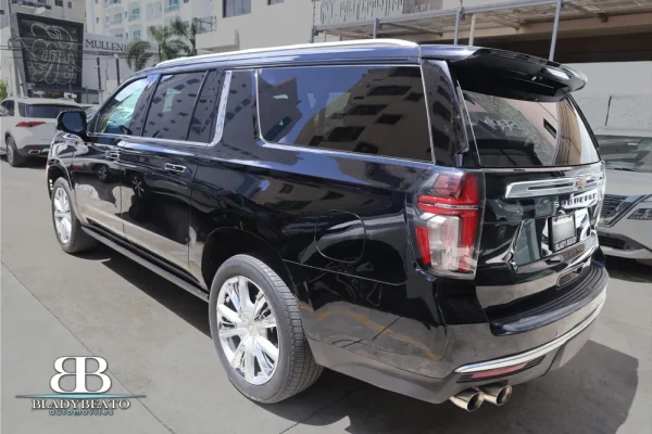 Chevrolet Suburban Highcountry 2021 (3)