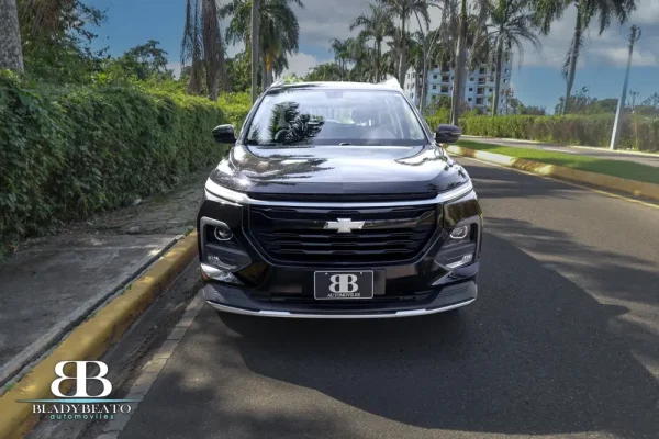 Chevrolet captiva negra 2023 (11)