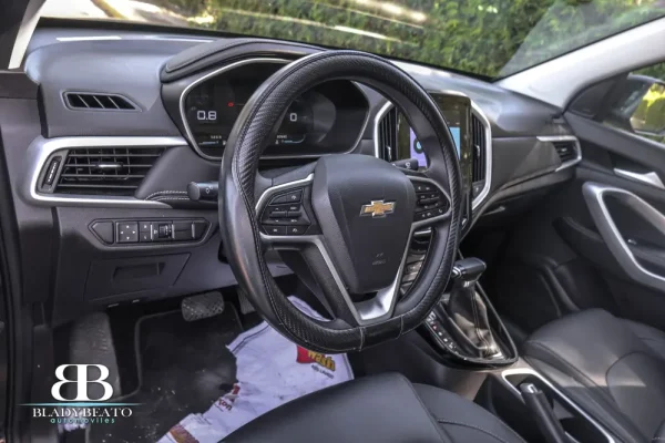 Chevrolet captiva negra 2023 (5)