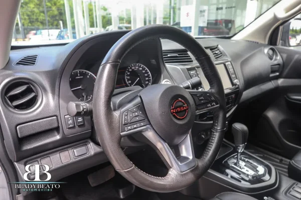 Nissan Frontier Pro-4X 2025 (2)