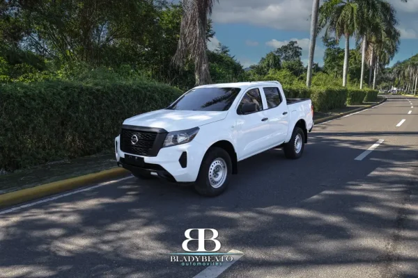 Nissan frontier s 2 cab Blanca 2022 mecánica (11)